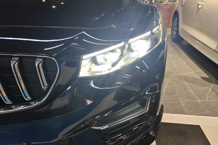 Used Geely Auto Preface 2025 Dongfang Yao 1.5TD Kunlun Edition Left Front Headlight