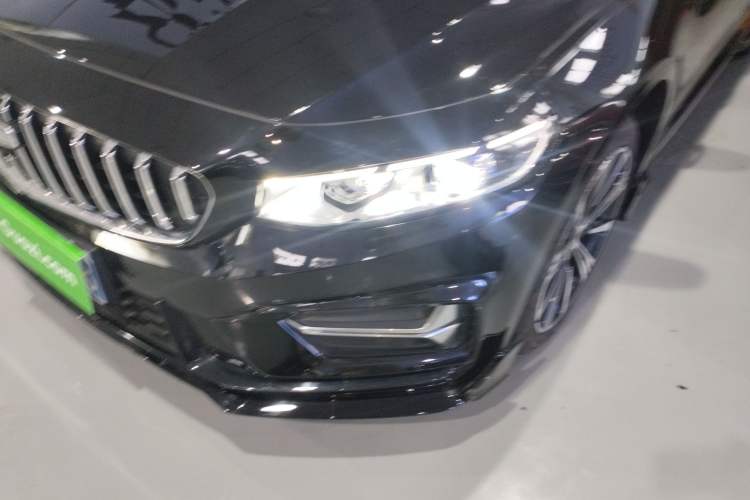 Used Geely Auto Preface 2025 Dongfang Yao 2.0TD Lanxing Edition Left Front Headlight