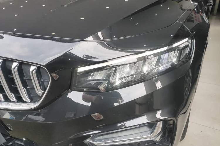 Used Geely Auto Preface 2025 Dongfang Yao 1.5TD Fuyao Edition Left Front Headlight