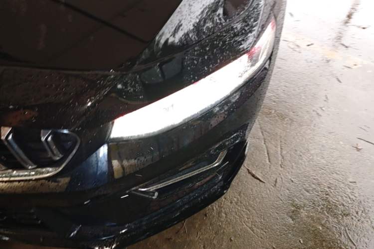 Used Geely Auto Preface 2025 Dongfang Yao 2.0TD Moonlight Edition Left Front Headlight