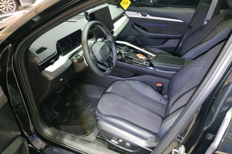 Used Geely Auto Preface 2025 Dongfang Yao 2.0TD Lanxing Edition Left Front Seat
