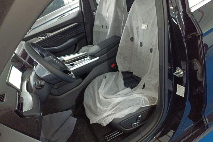 Used Geely Auto Preface 2025 Dongfang Yao 1.5TD Fuyao Edition Left Front Seat