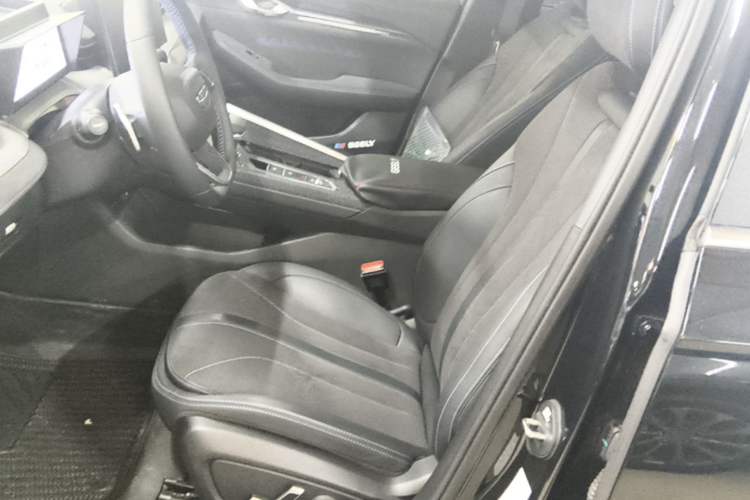 Used Geely Auto Preface 2025 Dongfang Yao 2.0TD Moonlight Edition Left Front Seat
