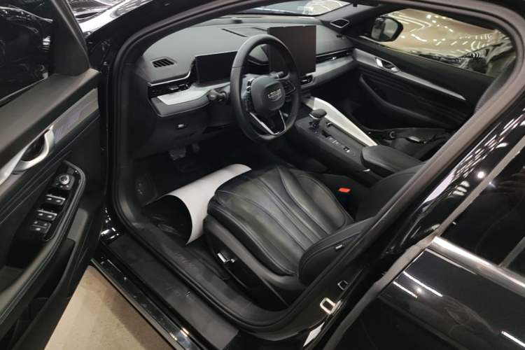 Used Geely Auto Preface 2025 Dongfang Yao 1.5TD Kunlun Edition Left Front Seat