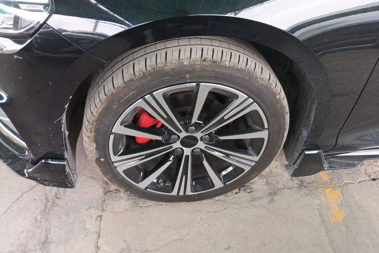 Used Geely Auto Preface 2025 Dongfang Yao 1.5TD Kunlun Edition Left Front Wheel Hub