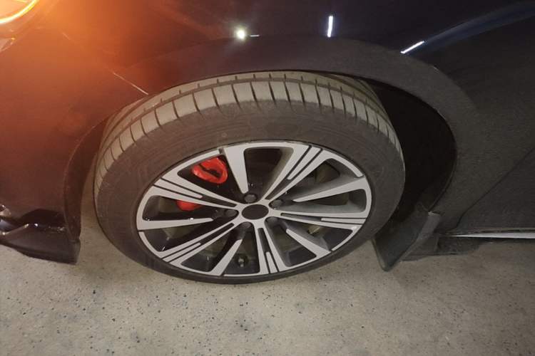 Used Geely Auto Preface 2025 Dongfang Yao 2.0TD Lanxing Edition Left Front Wheel Hub