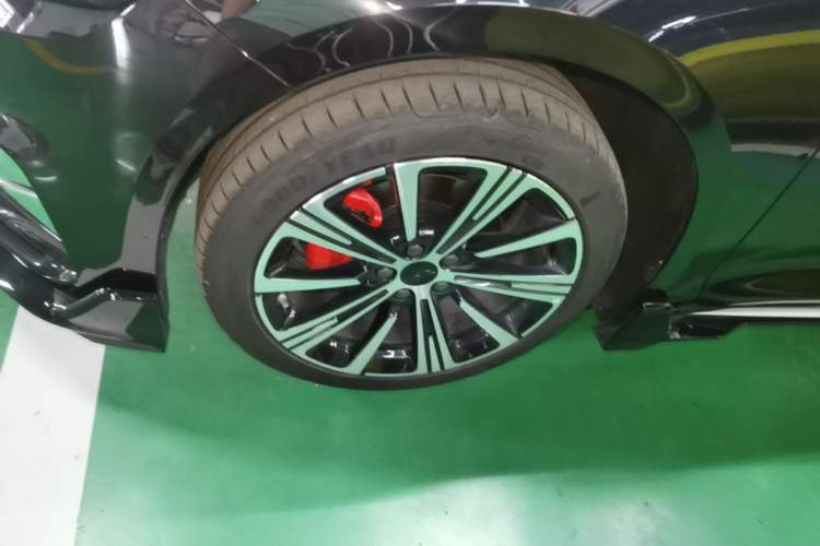 Used Geely Auto Preface 2025 Dongfang Yao 2.0TD Lanxing Edition Left Front Wheel Hub