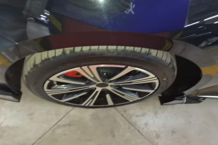 Used Geely Auto Preface 2025 Dongfang Yao 1.5TD Kunlun Edition Left Front Wheel Hub
