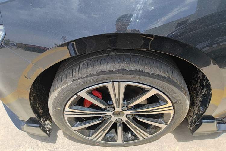 Used Geely Auto Preface 2025 Dongfang Yao 2.0TD Jin Chao Edition Left Front Wheel Hub