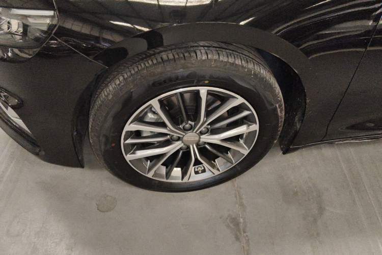 Used Geely Auto Preface 2025 Dongfang Yao 1.5TD Fuyao Edition Left Front Wheel Hub
