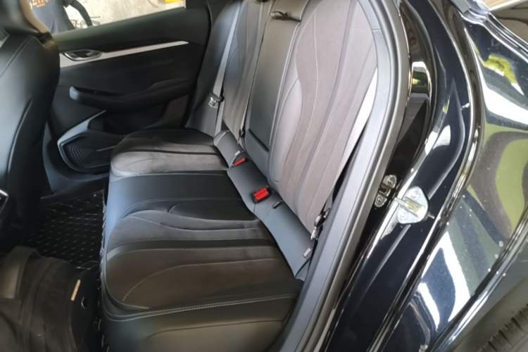 Used Geely Auto Preface 2025 Dongfang Yao 2.0TD Jin Chao Edition Left Rear Seat