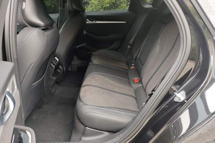 Used Geely Auto Preface 2025 Dongfang Yao 2.0TD Lanxing Edition Left Rear Seat