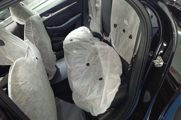 Used Geely Auto Preface 2025 Dongfang Yao 1.5TD Fuyao Edition Left Rear Seat