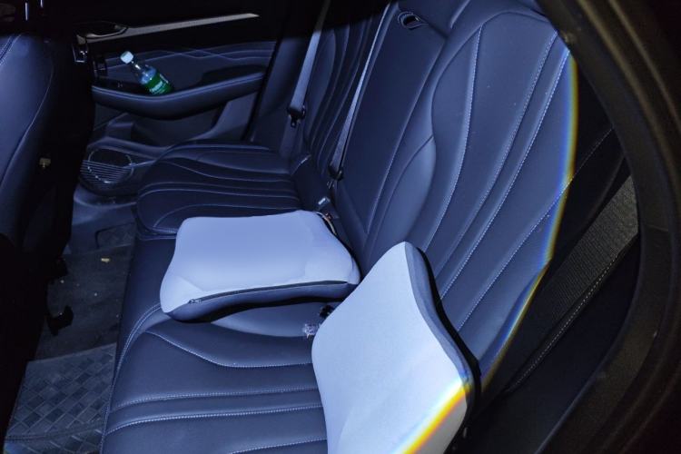Used Geely Auto Preface 2025 Dongfang Yao 1.5TD Fuyao Edition Left Rear Seat
