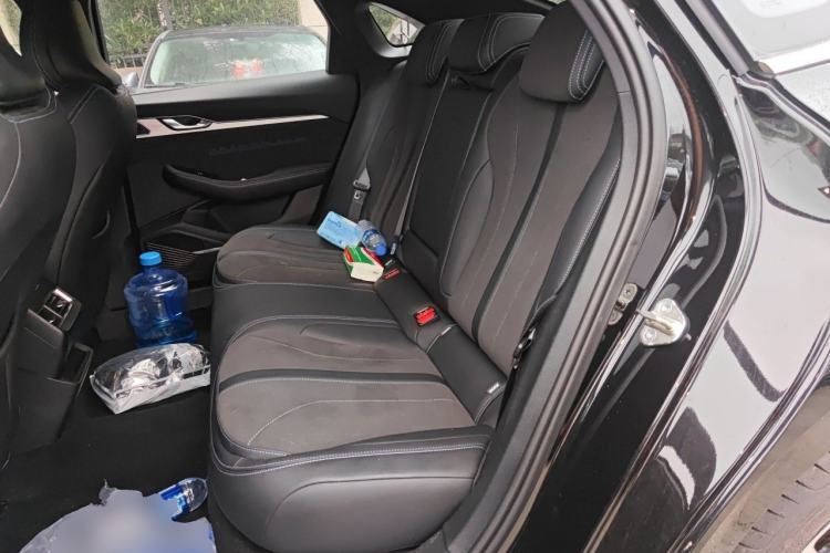 Used Geely Auto Preface 2025 Dongfang Yao 2.0TD Lanxing Edition Left Rear Seat