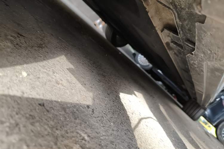 Used Geely Auto Preface 2025 Dongfang Yao 2.0TD Jin Chao Edition Left Side Sill