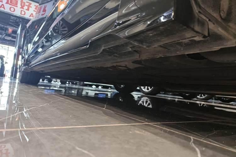 Used Geely Auto Preface 2025 Dongfang Yao 1.5TD Kunlun Edition Left Side Sill