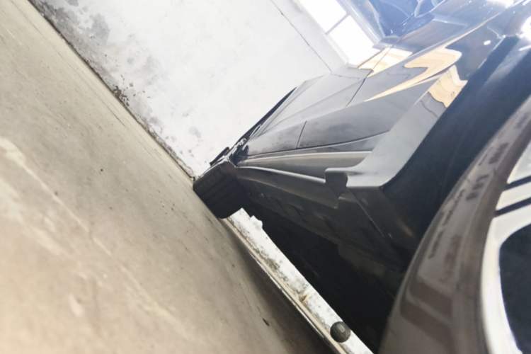 Used Geely Auto Preface 2025 Dongfang Yao 2.0TD Moonlight Edition Left Side Sill