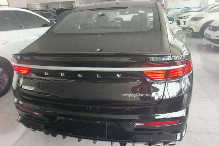 Used Geely Auto Preface 2025 Dongfang Yao 1.5TD Kunlun Edition Rear