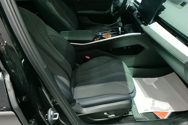 Used Geely Auto Preface 2025 Dongfang Yao 2.0TD Lanxing Edition Right Front Seat
