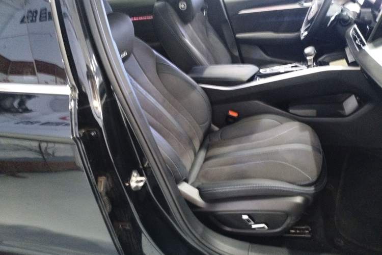 Used Geely Auto Preface 2025 Dongfang Yao 2.0TD Lanxing Edition Right Front Seat