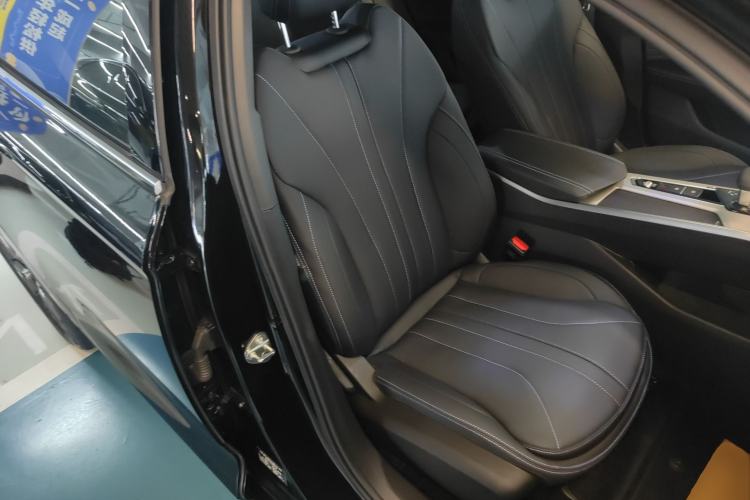 Used Geely Auto Preface 2025 Dongfang Yao 1.5TD Fuyao Edition Right Front Seat