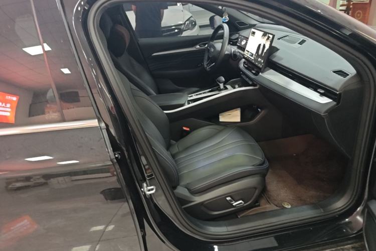 Used Geely Auto Preface 2025 Dongfang Yao 1.5TD Kunlun Edition Right Front Seat