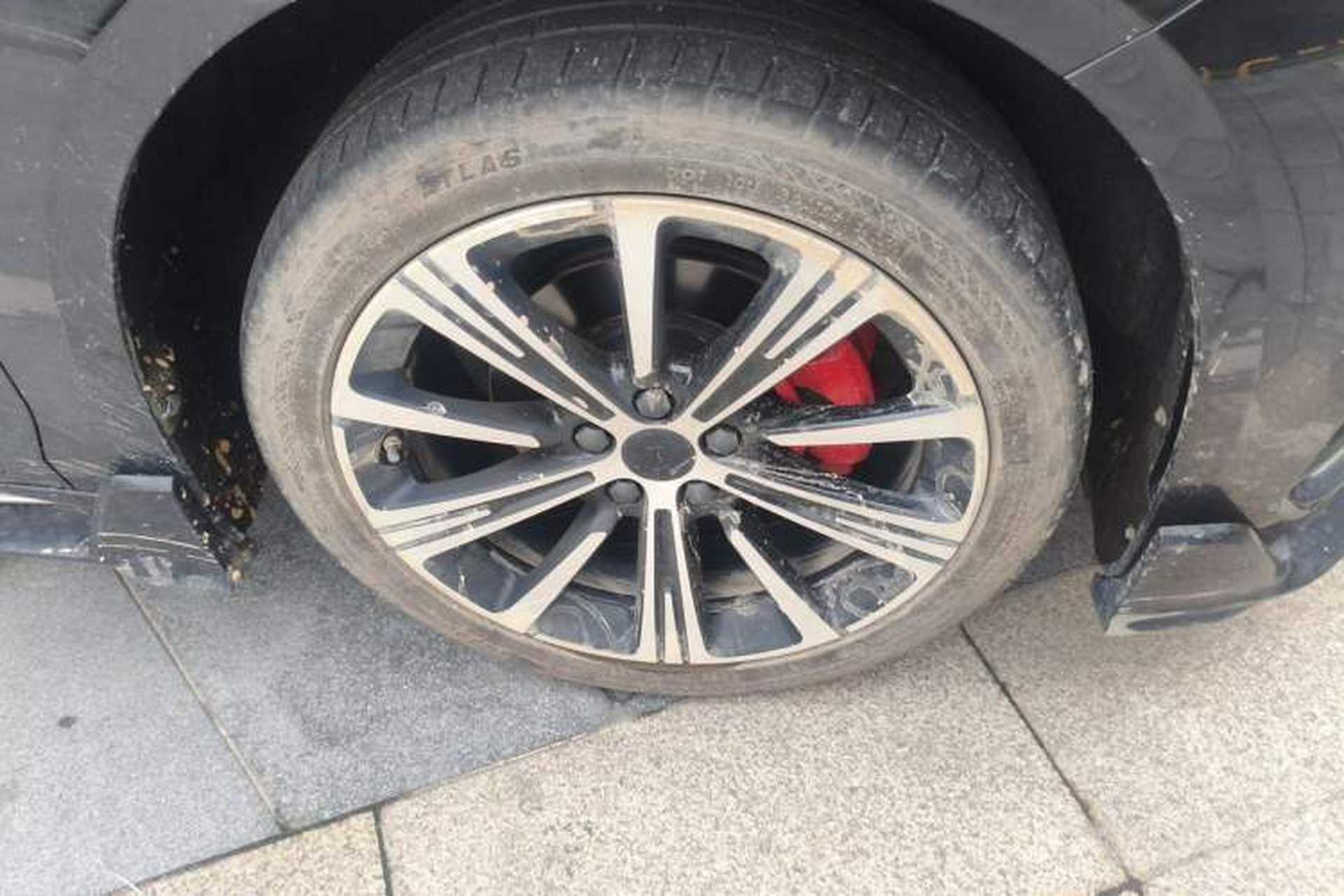 Used Geely Auto Preface 2025 Dongfang Yao 2.0TD Jin Chao Edition Right Front Wheel Hub