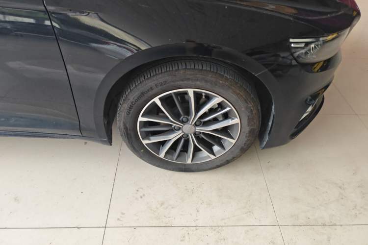 Used Geely Auto Preface 2025 Dongfang Yao 1.5TD Fuyao Edition Right Front Wheel Hub