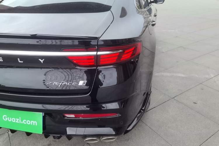 Used Geely Auto Preface 2025 Dongfang Yao 1.5TD Kunlun Edition Right Rear Taillight