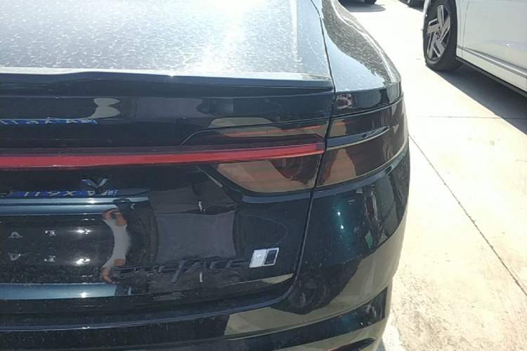 Used Geely Auto Preface 2025 Dongfang Yao 2.0TD Lanxing Edition Right Rear Taillight