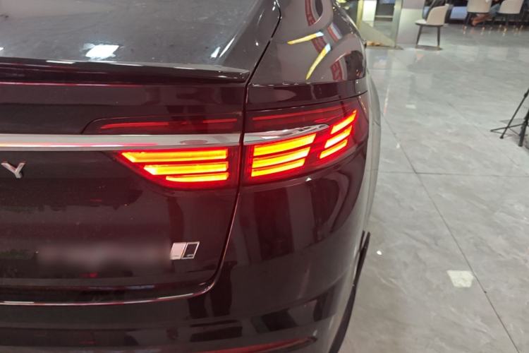 Used Geely Auto Preface 2025 Dongfang Yao 1.5TD Kunlun Edition Right Rear Taillight