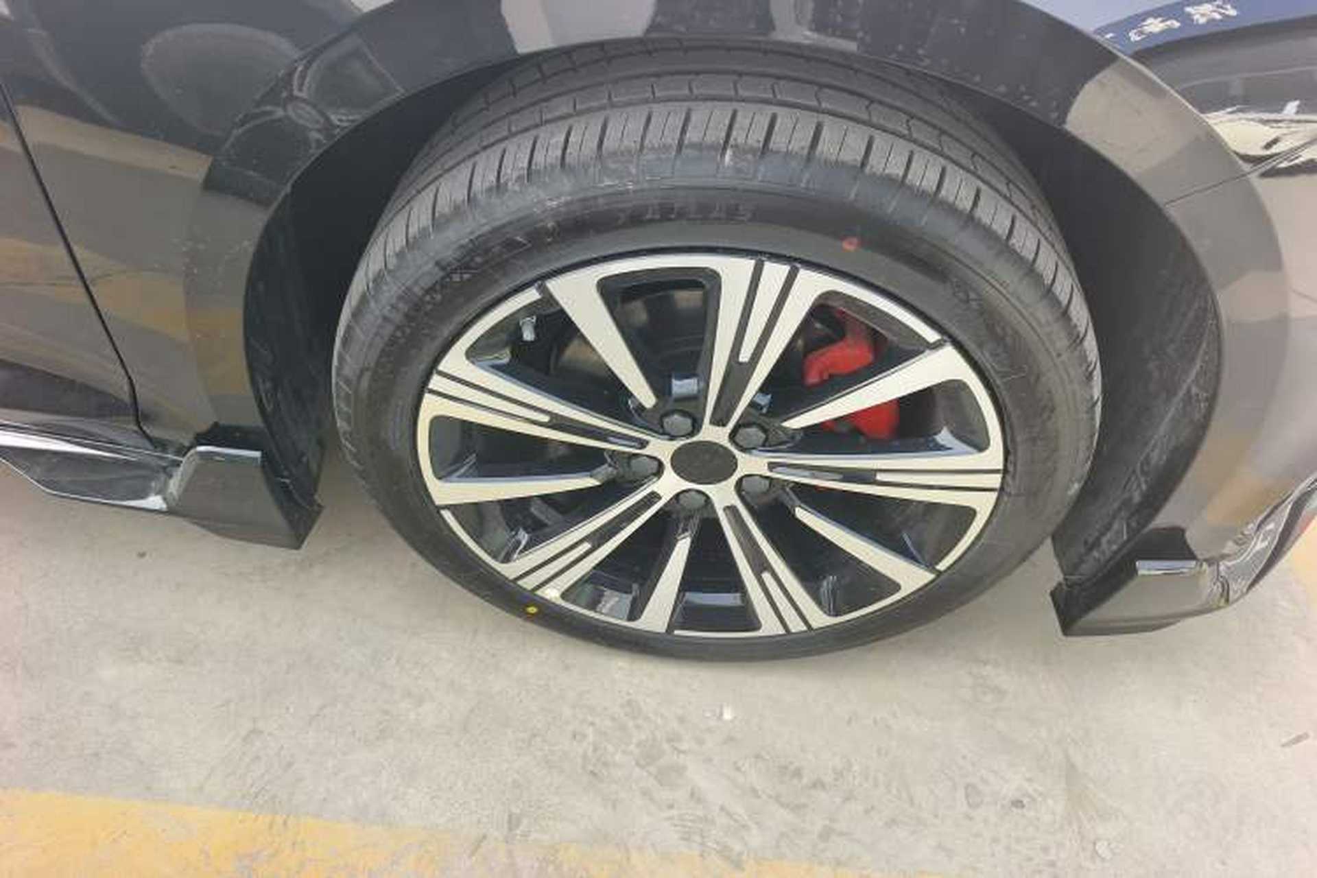 Used Geely Auto Preface 2025 Dongfang Yao 1.5TD Kunlun Edition Right Rear Wheel Hub