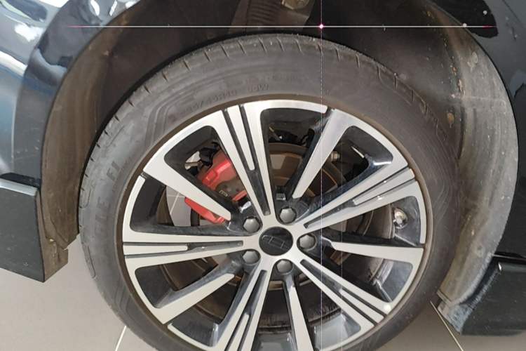 Used Geely Auto Preface 2025 Dongfang Yao 2.0TD Lanxing Edition Right Rear Wheel Hub