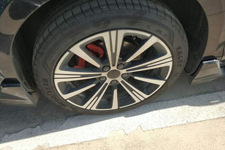 Used Geely Auto Preface 2025 Dongfang Yao 2.0TD Lanxing Edition Right Rear Wheel Hub