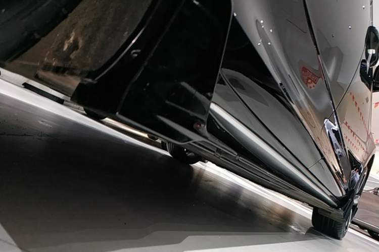 Used Geely Auto Preface 2025 Dongfang Yao 2.0TD Lanxing Edition Right Side Sill