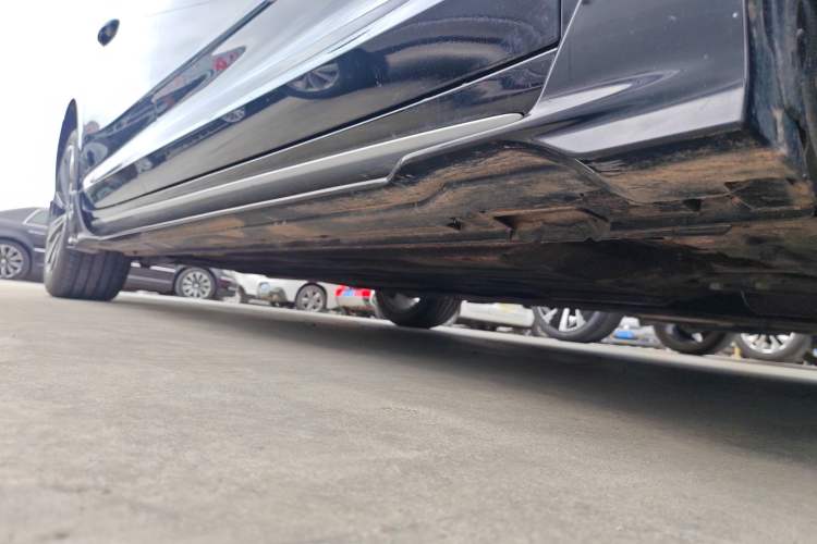 Used Geely Auto Preface 2025 Dongfang Yao 1.5TD Kunlun Edition Right Side Sill