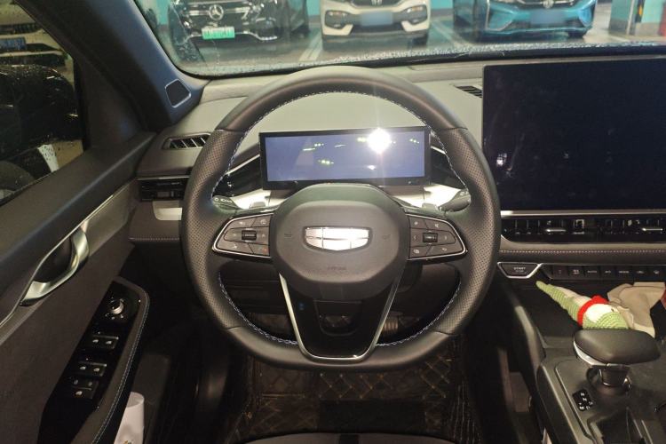 Used Geely Auto Preface 2025 Dongfang Yao 2.0TD Jin Chao Edition Steering Wheel
