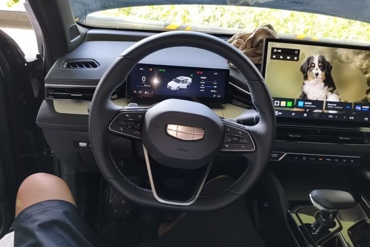 Used Geely Auto Preface 2025 Dongfang Yao 2.0TD Jin Chao Edition Steering Wheel
