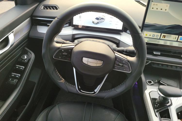 Used Geely Auto Preface 2025 Dongfang Yao 1.5TD Kunlun Edition Steering Wheel
