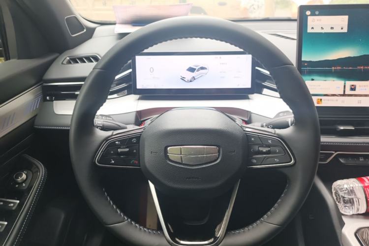 Used Geely Auto Preface 2025 Dongfang Yao 1.5TD Kunlun Edition Steering Wheel