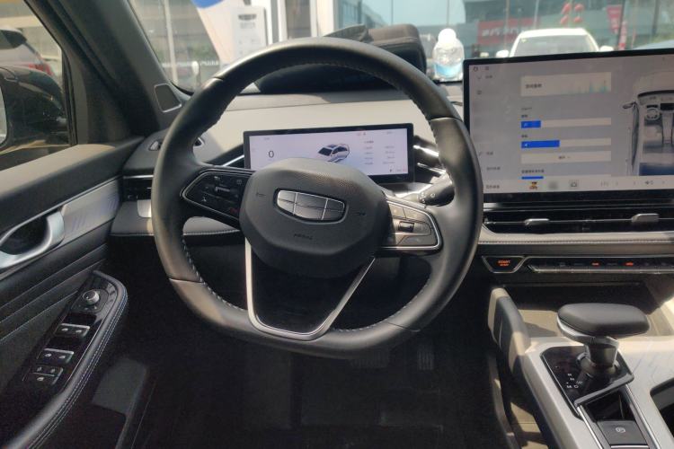 Used Geely Auto Preface 2025 Dongfang Yao 1.5TD Kunlun Edition Steering Wheel