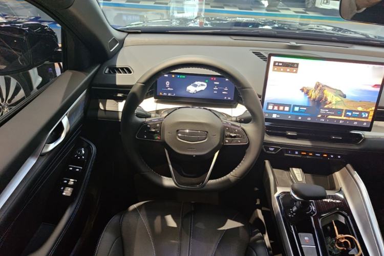 Used Geely Auto Preface 2025 Dongfang Yao 1.5TD Kunlun Edition Steering Wheel