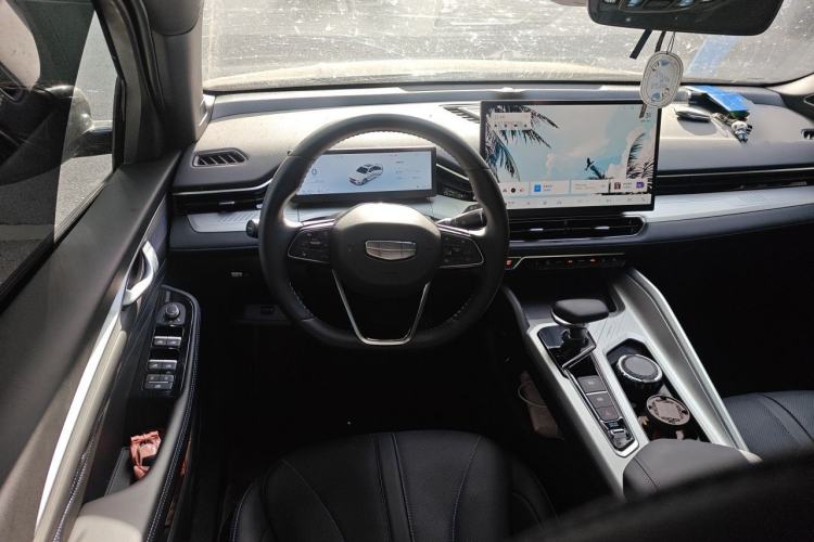 Used Geely Auto Preface 2025 Dongfang Yao 1.5TD Kunlun Edition Steering Wheel