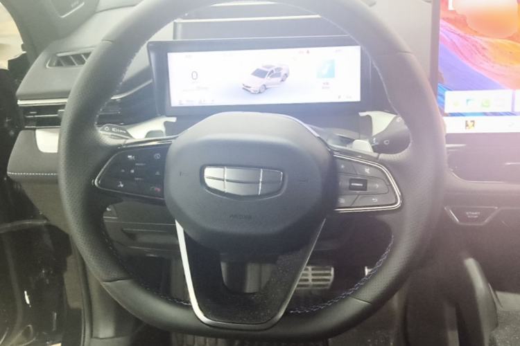 Used Geely Auto Preface 2025 Dongfang Yao 2.0TD Moonlight Edition Steering Wheel