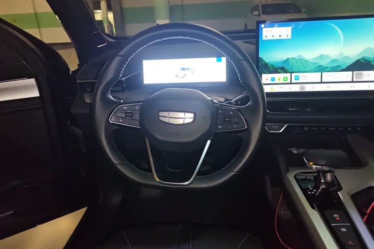 Used Geely Auto Preface 2025 Dongfang Yao 1.5TD Kunlun Edition Steering Wheel