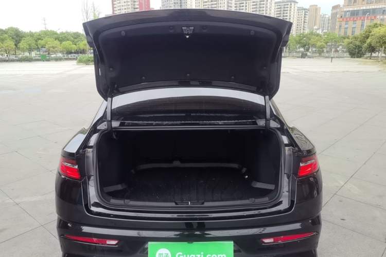 Used Geely Auto Preface 2025 Dongfang Yao 1.5TD Kunlun Edition Trunk