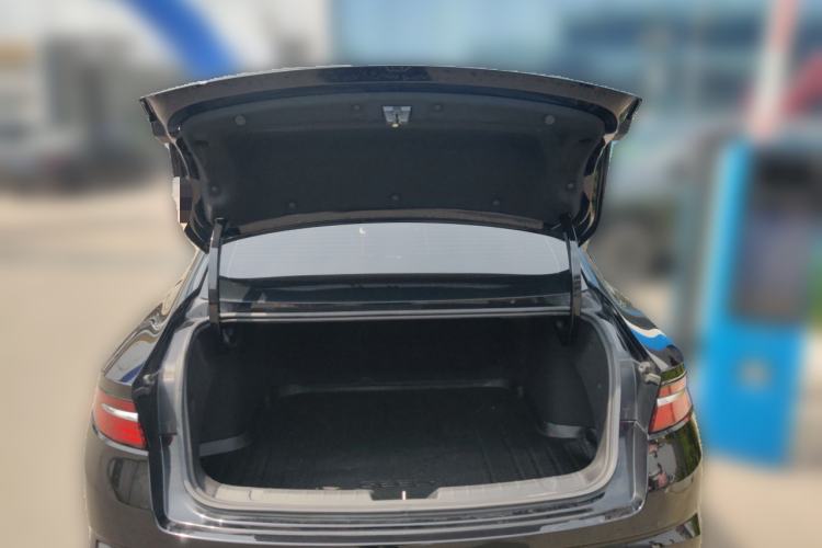 Used Geely Auto Preface 2025 Dongfang Yao 1.5TD Kunlun Edition Trunk