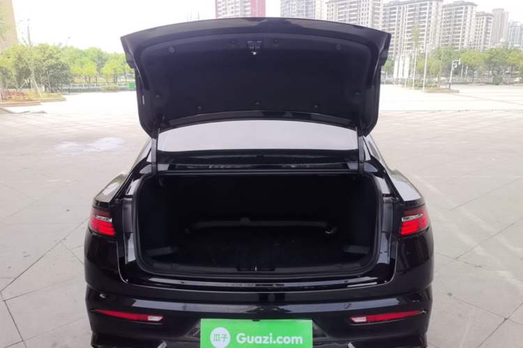 Used Geely Auto Preface 2025 Dongfang Yao 1.5TD Kunlun Edition Trunk
