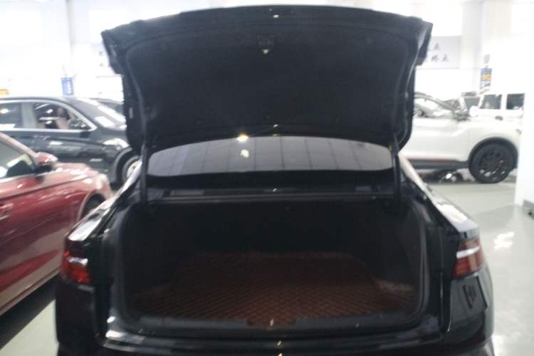 Used Geely Auto Preface 2025 Dongfang Yao 2.0TD Lanxing Edition Trunk